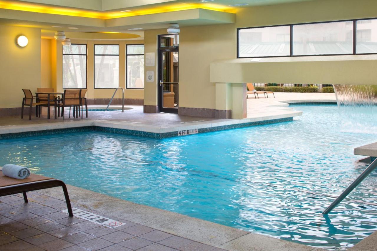 Courtyard By Marriott Orlando Lake Buena Vista In The Marriott Village Esterno foto