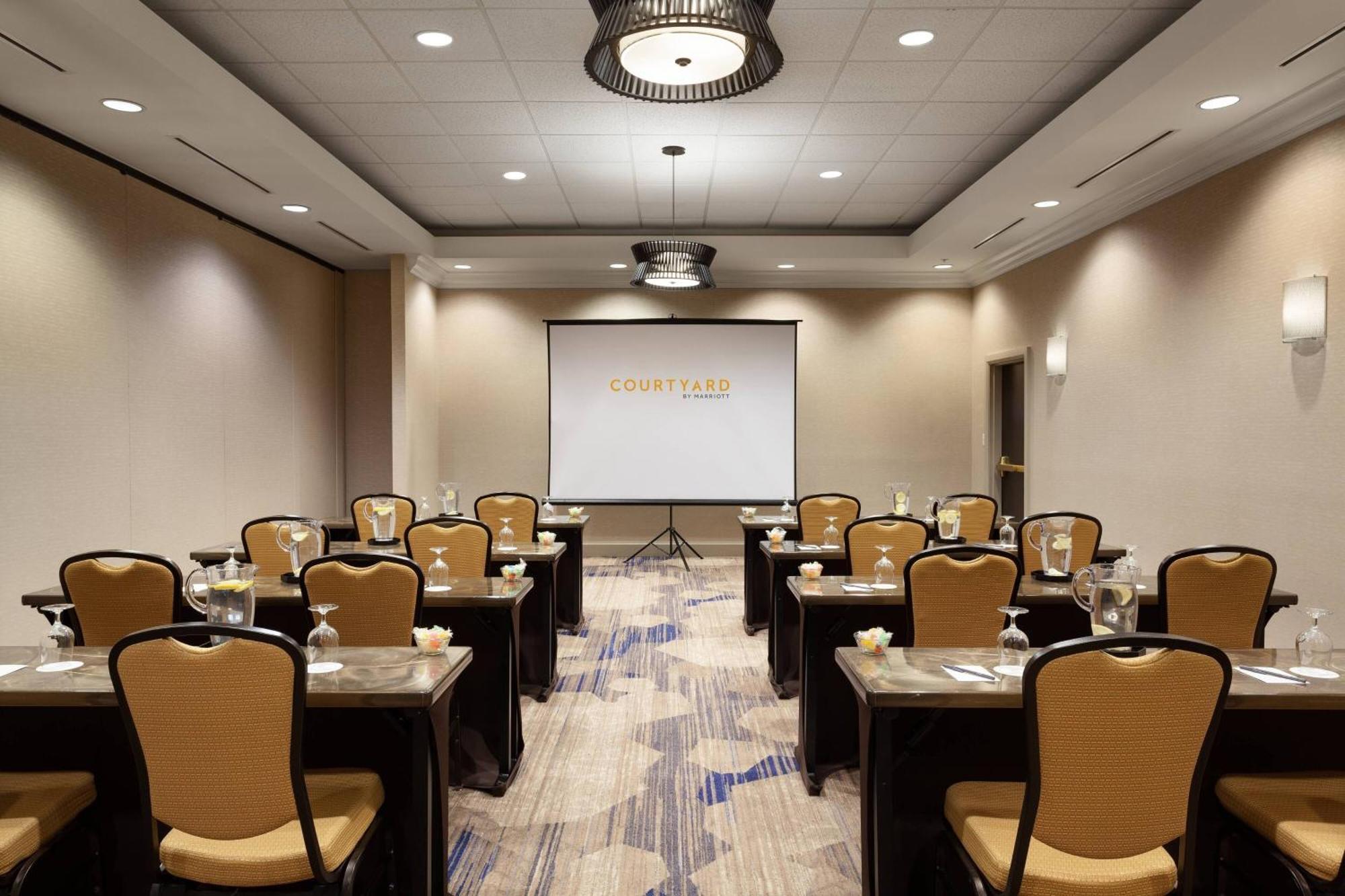 Courtyard By Marriott Orlando Lake Buena Vista In The Marriott Village Esterno foto